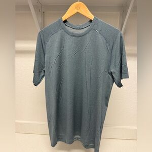 Lululemon Metal Vent (Medium)